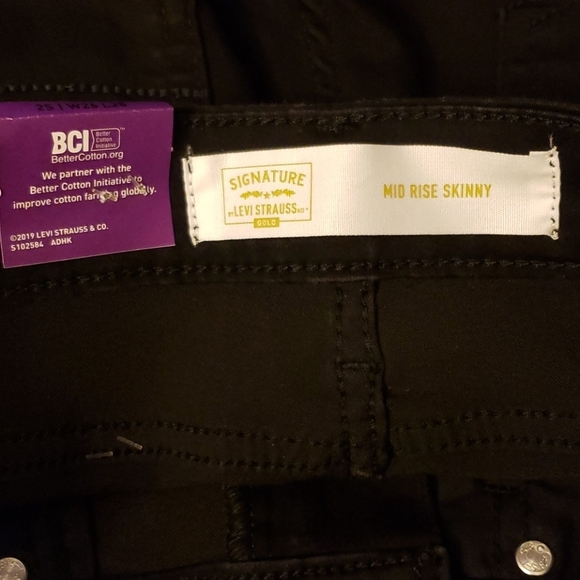 Signature Levi Strauss Gold Mid-Rise Skinny Size W26 L29 Size 2S - Picture 11 of 11
